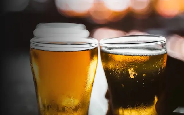 TAÇAS E COPOS
IMPORTADOS TAÇAS E COPOS
IMPORTADOS